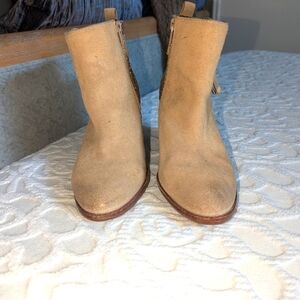 Gianni Bini Booties Size 7M